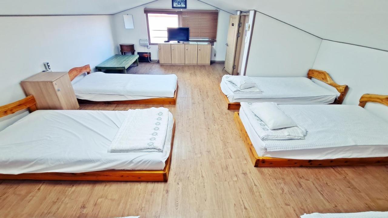 Jeju Gillime Pension Bagian luar foto