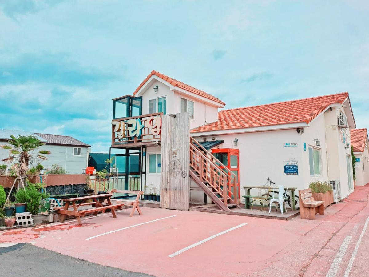 Jeju Gillime Pension Bagian luar foto