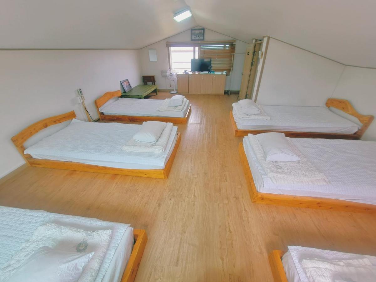 Jeju Gillime Pension Bagian luar foto