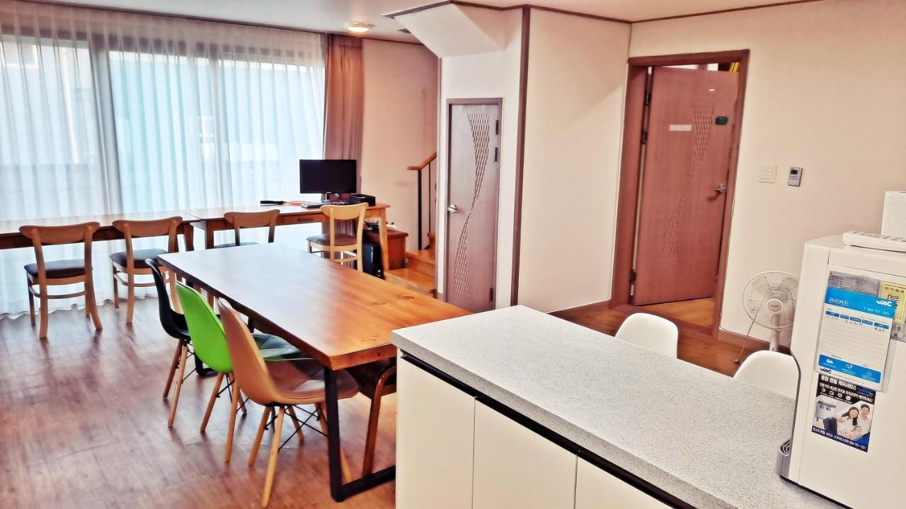 Jeju Gillime Pension Bagian luar foto