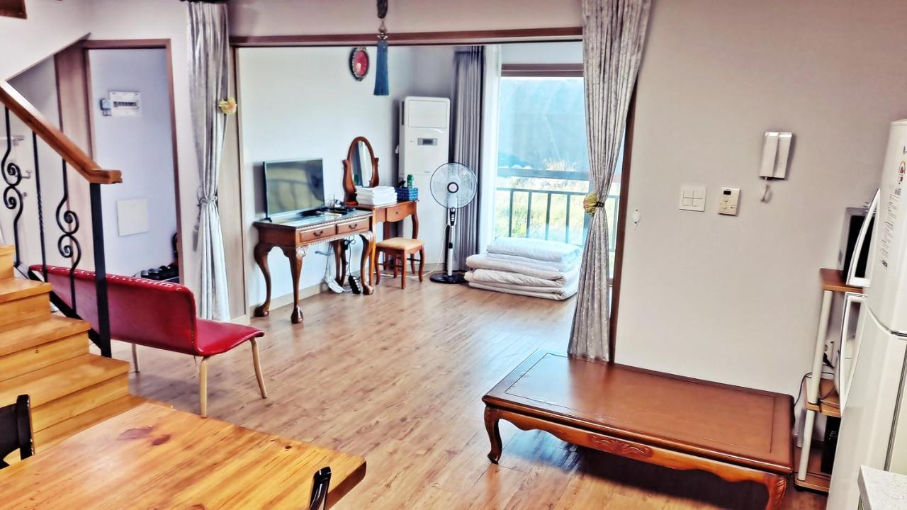 Jeju Gillime Pension Bagian luar foto